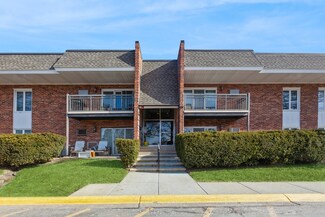 4039 Saratoga Ave Unit 221, Downers Grove, IL 60515