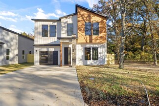 88 Indian Harbor Dr, Mabank, TX 75156