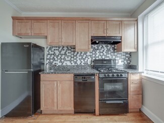8 Walnut St Unit 10, Everett, MA 02149