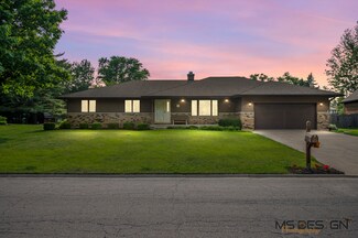 10 Primrose Ln, Sycamore, IL 60178