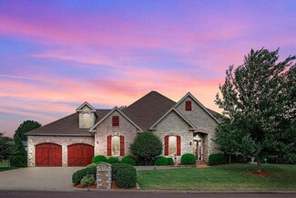 1305 Wilma Ave, Mountain Grove, MO 65711