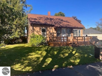 608 2nd St, Tawas City, MI 48763