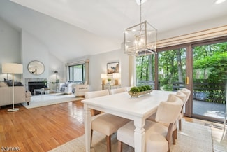 5 Ash Ln, Morristown, NJ 07960