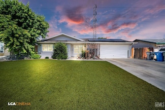 808 Johnnie St, Bakersfield, CA 93308