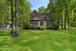 105 Lead Ct, Milford, PA 18337