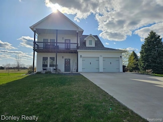 758 Deer Run, Mount Pleasant, MI 48858