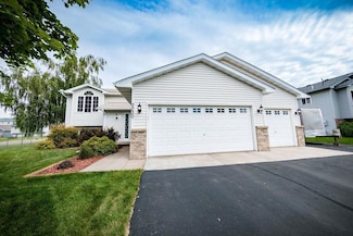2030 Joes Lake Rd SE, Cambridge, MN 55008