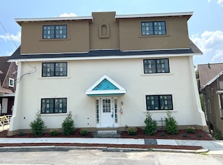 8 Crystal St Unit 3, Melrose, MA 02176