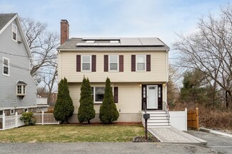 8 Grouse St, West Roxbury, MA 02132