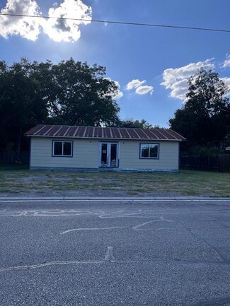 115 S Guadalupe St, Lockhart, TX 78644