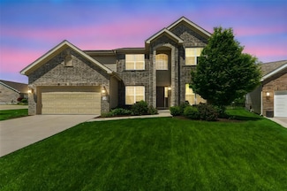 2 Autumn Bluffs Ct, Fenton, MO 63026
