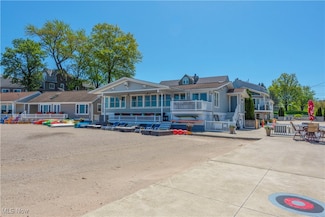 13005 W Lake Rd, Vermilion, OH 44089