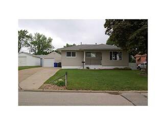 1714 13th Ave SW, Cedar Rapids, IA 52404