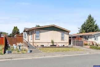 857 Hoffman Rd NE, Salem, OR 97301