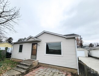 1544 5th St, Clarkston, WA 99403