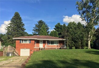61 Willow Dr, Monessen, PA 15062