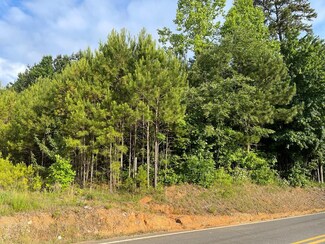 2827 Crow Valley Rd NW, Tunnel Hill, GA 30720