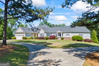 160 Evans Dr, Bogart, GA 30622