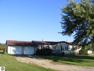 7755 S Blackmer Rd, Carson City, MI 48811