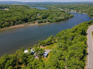 834 Riverview Rd, Rexford, NY 12148