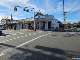 34 N Washington Ave, Bergenfield, NJ 07621