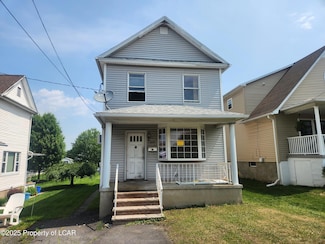 424 Penn Ave Pe Ave, Dupont, PA 18641