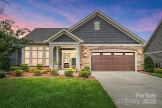 695 Poplar View Dr, Concord, NC 28027