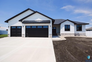 725 Granite Ave, Tea, SD 57064