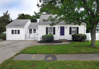 376 Pleasant St, South Weymouth, MA 02190