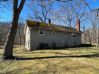 5230 Depot Rd, New Trenton, IN 47035