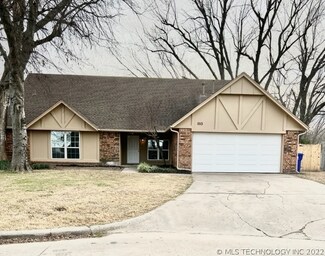 1513 W Indianola St, Broken Arrow, OK 74012