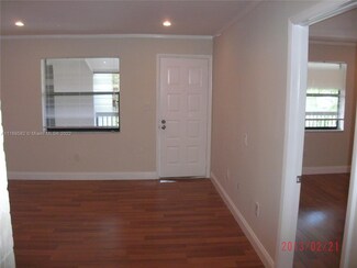 6031 Shakerwood Cir Unit 206, Tamarac, FL 33319