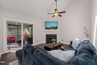 5 Hickorywood Square, Durham, NC 27713