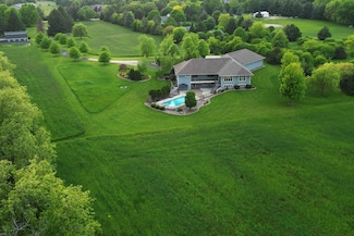W349S3090 Waterville Rd, Oconomowoc, WI 53066