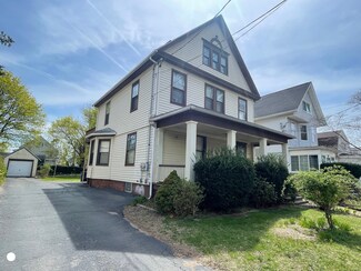 408 Blohm St, West Haven, CT 06516