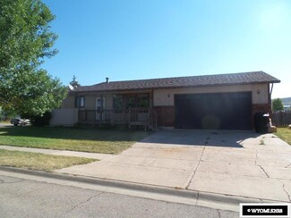 234 Tomahawk Dr, Evanston, WY 82930