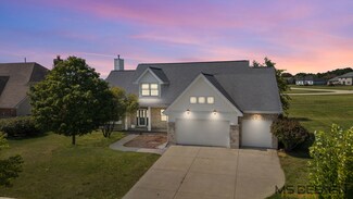 1035 Freedom Cir, Sycamore, IL 60178
