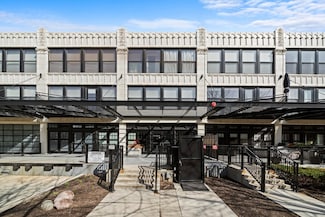1070 W 15th St Unit 403, Chicago, IL 60608