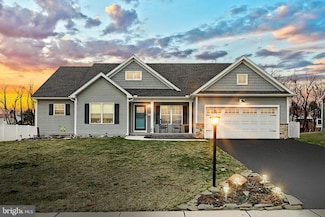 141 Oxford Blvd, New Oxford, PA 17350