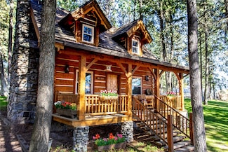 13518 Sylvan Dr, Bigfork, MT 59911