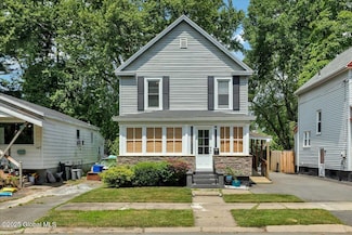 143 Manchester Rd, Schenectady, NY 12304