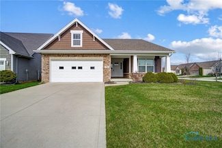 8971 N Park Lake Cir, Sylvania, OH 43560