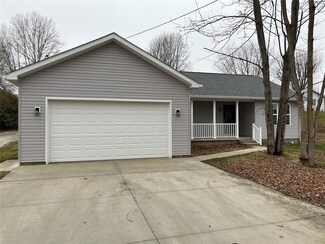 336 N Madison St, Knightstown, IN 46148