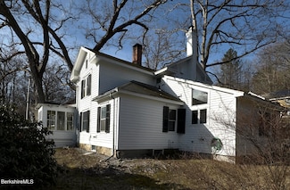 32 Kirk St, Great Barrington, MA 01230