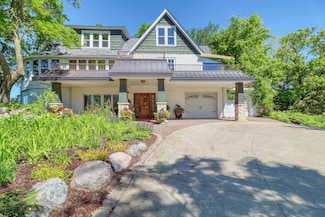 1812 E Shore Dr, Detroit Lakes, MN 56501
