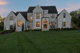 910 Sunset Ridge Dr, Franklin, TN 37069