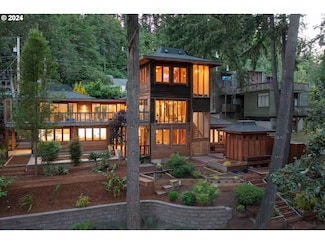 2275 Floral Hill Dr, Eugene, OR 97403
