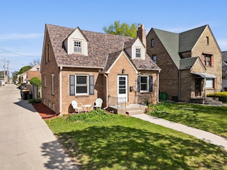 2662 N 72nd St, Milwaukee, WI 53213