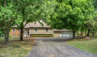 202 Split Rail Dr, Joplin, MO 64801