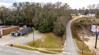 1809 Crawford Rd, Phenix City, AL 36867